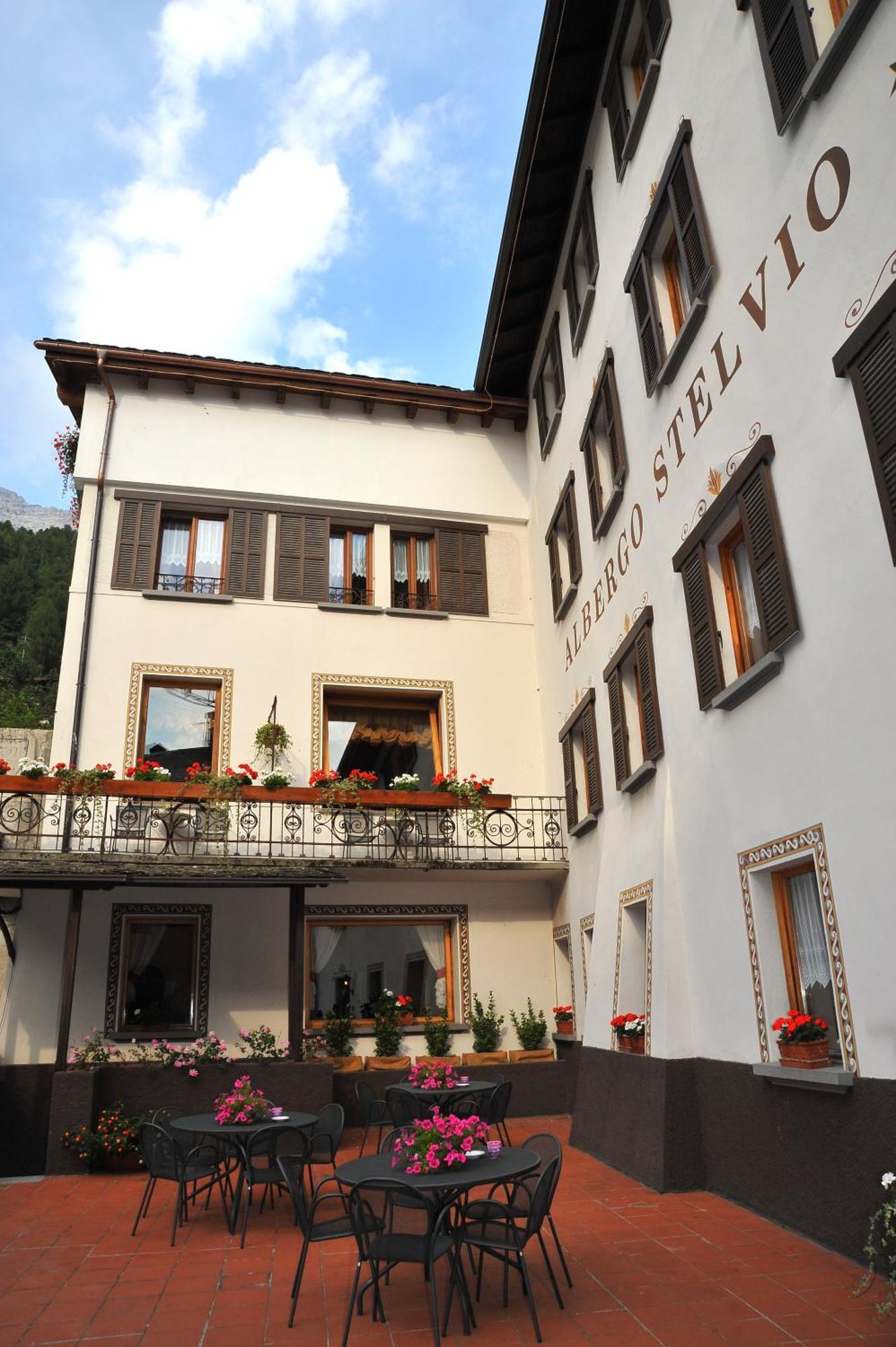 Albergo Stelvio Bormio Exterior photo